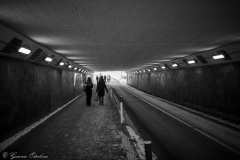 Tunnel under järnvägen.